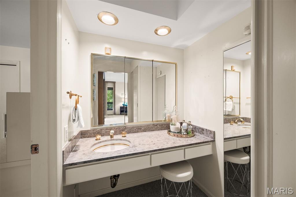 West Ladue - Residential