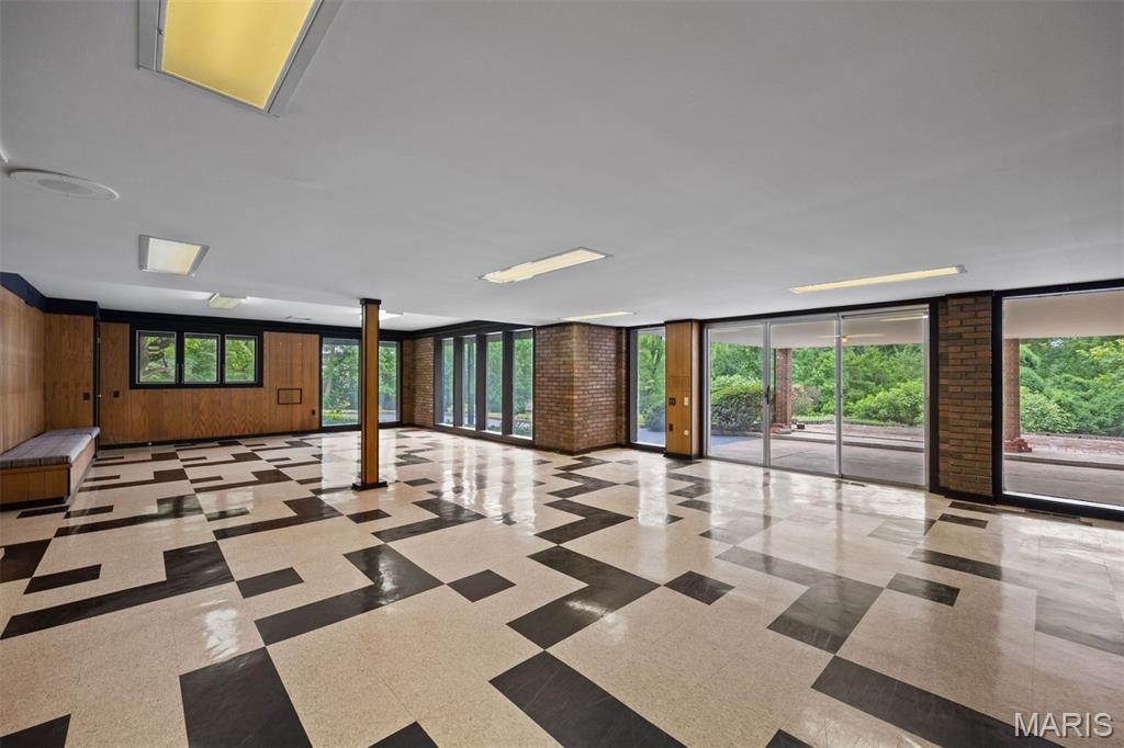West Ladue - Residential