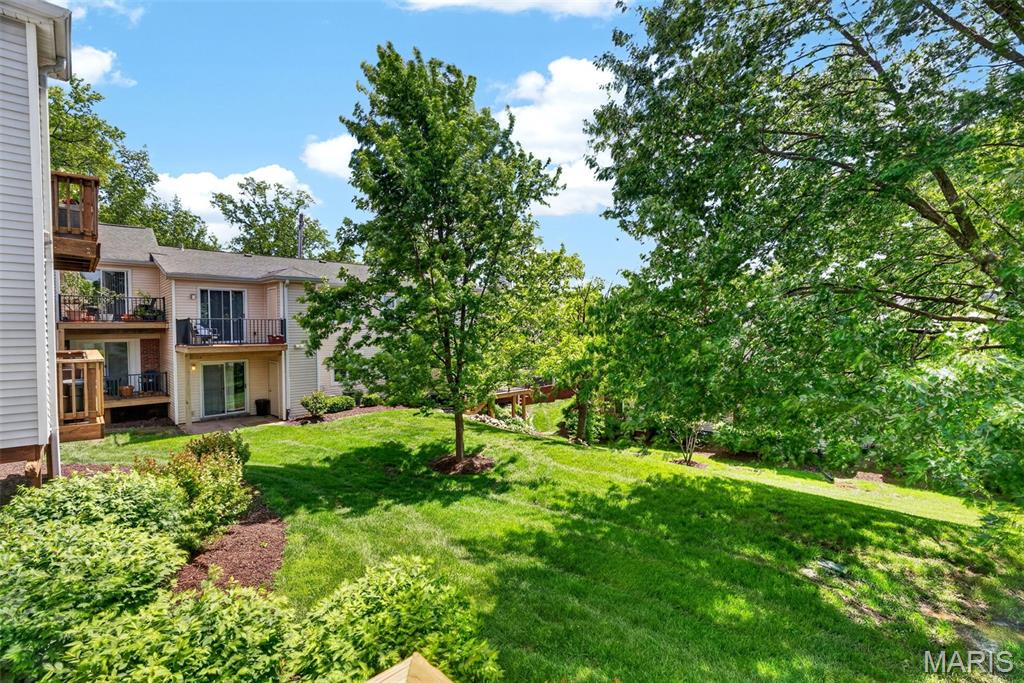 Brentwood Forest Condo Ph Eight - Residential