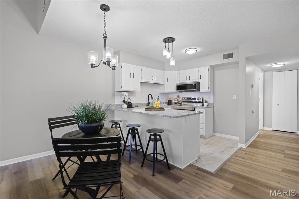 Creve Coeur Station - Residential Lease