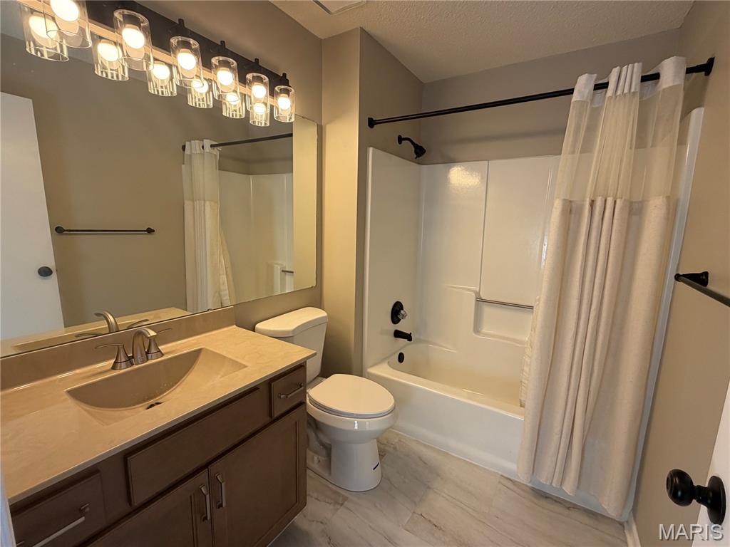 Creve Coeur Station - Residential Lease