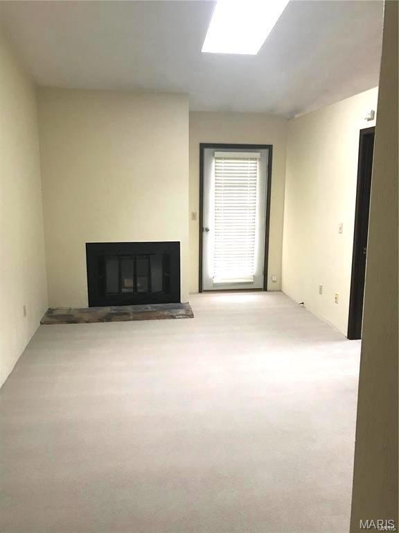 CHATEAU WOODS - Residential Lease