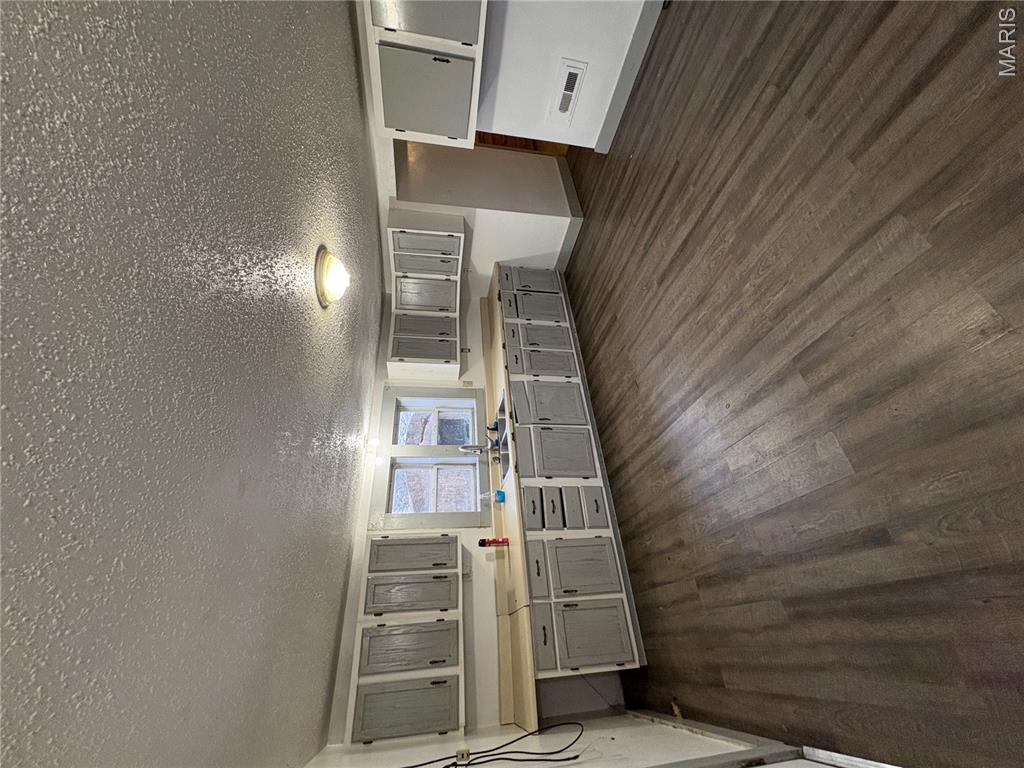 Abney - Residential