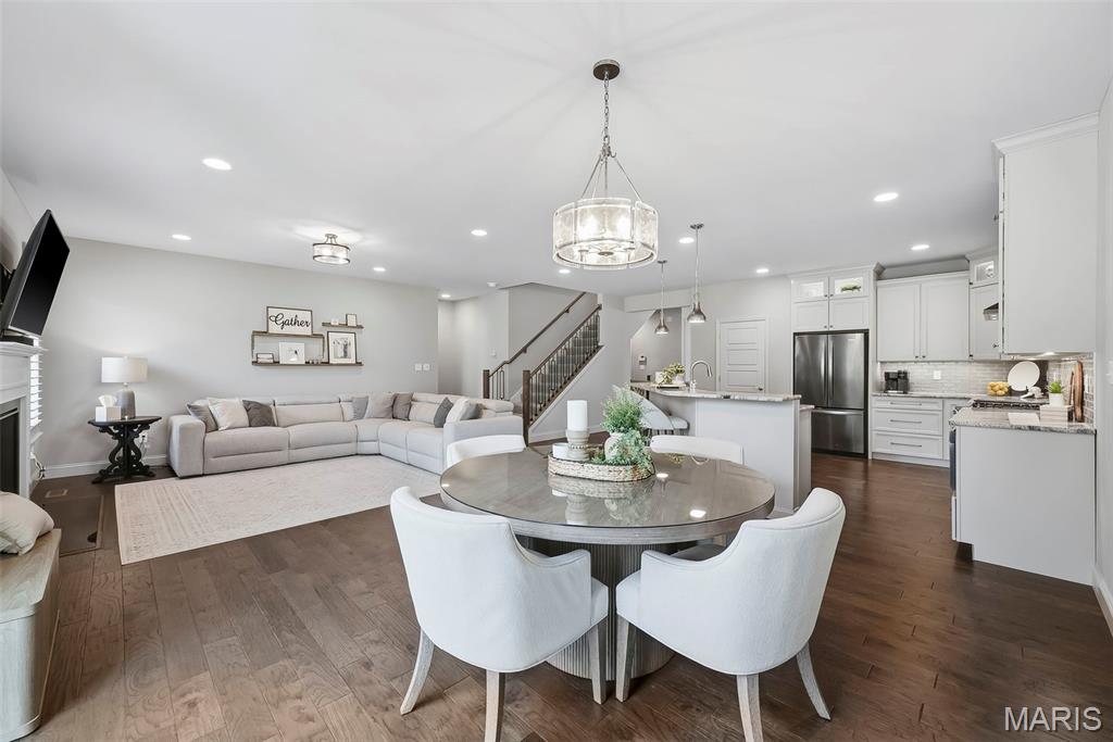 Oakleigh Park - Residential