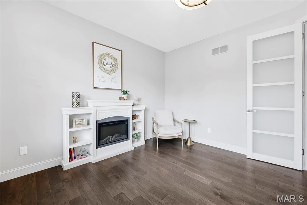 Oakleigh Park - Residential