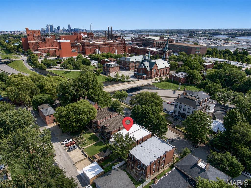 DeMenil Place - Residential
