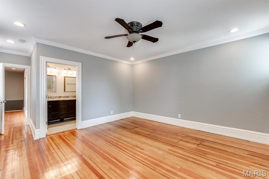 DeMenil Place - Residential