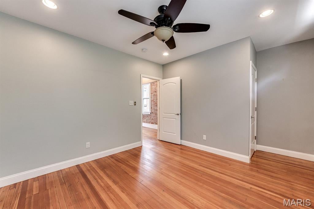 DeMenil Place - Residential