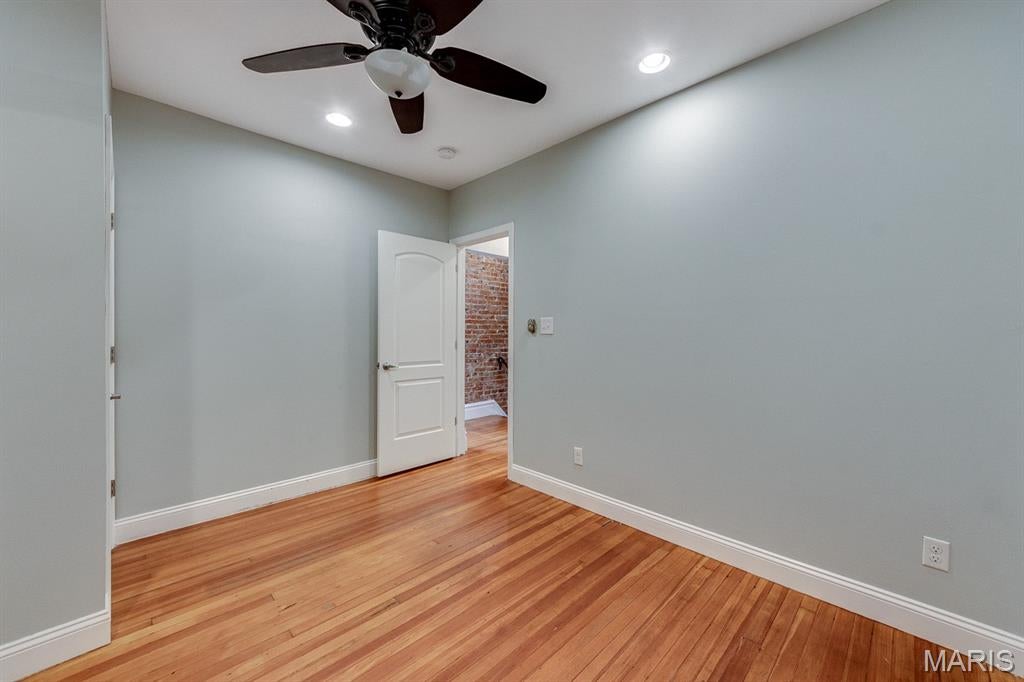 DeMenil Place - Residential