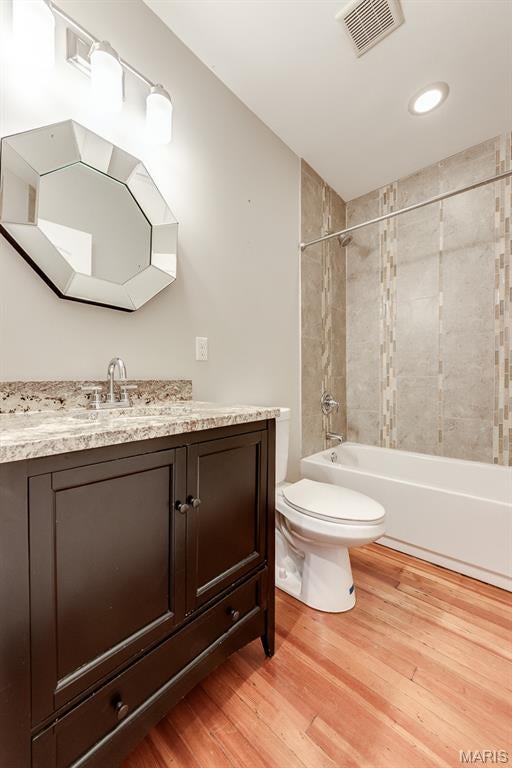 DeMenil Place - Residential