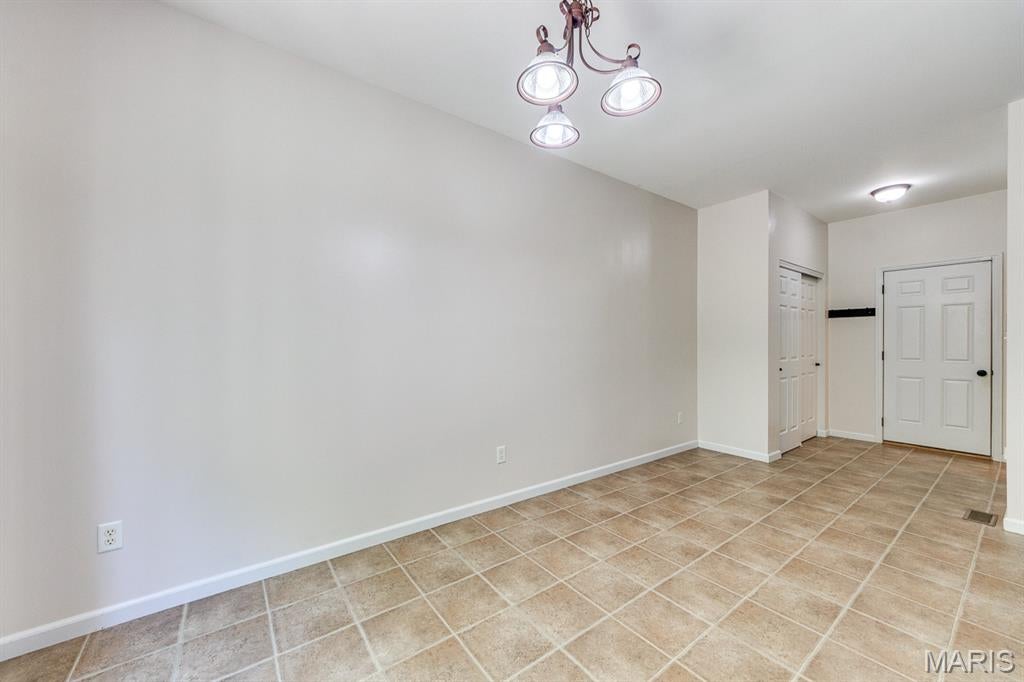 Vlgs At Springhurst #5 - Residential Lease