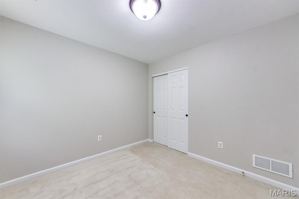 Vlgs At Springhurst #5 - Residential Lease