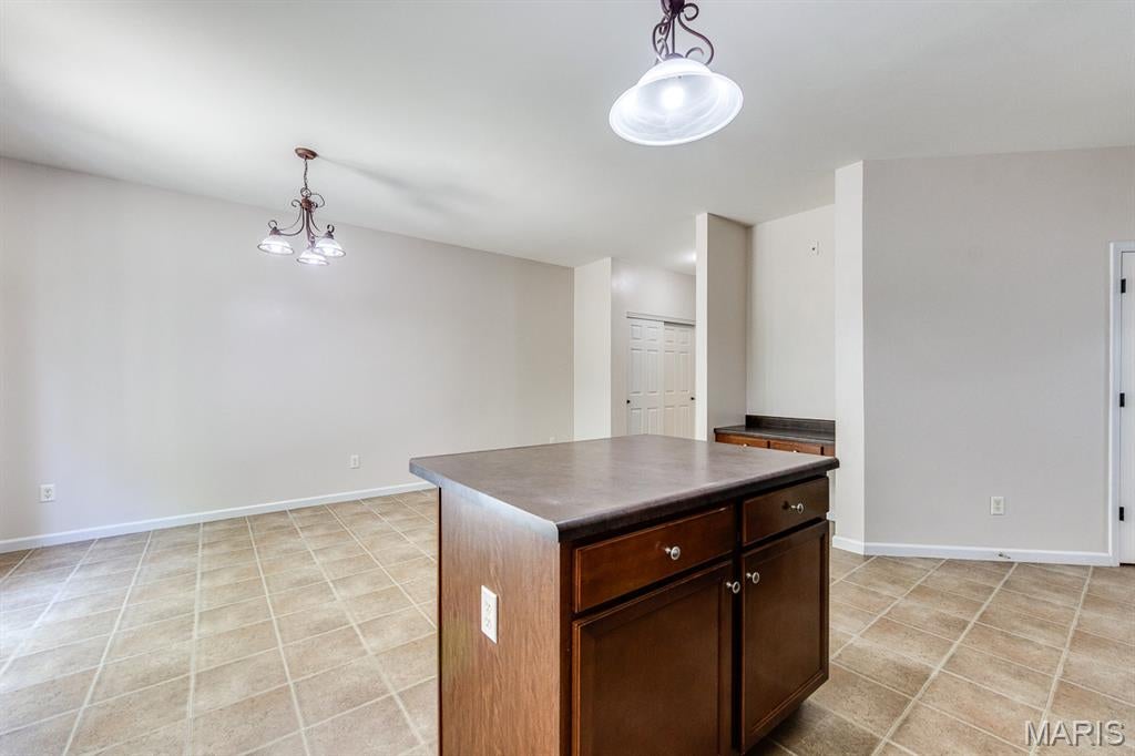 Vlgs At Springhurst #5 - Residential Lease