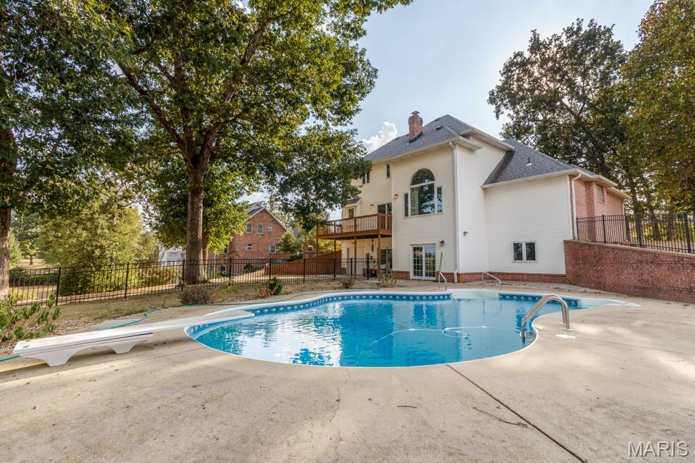 THE MEADOWS - Residential