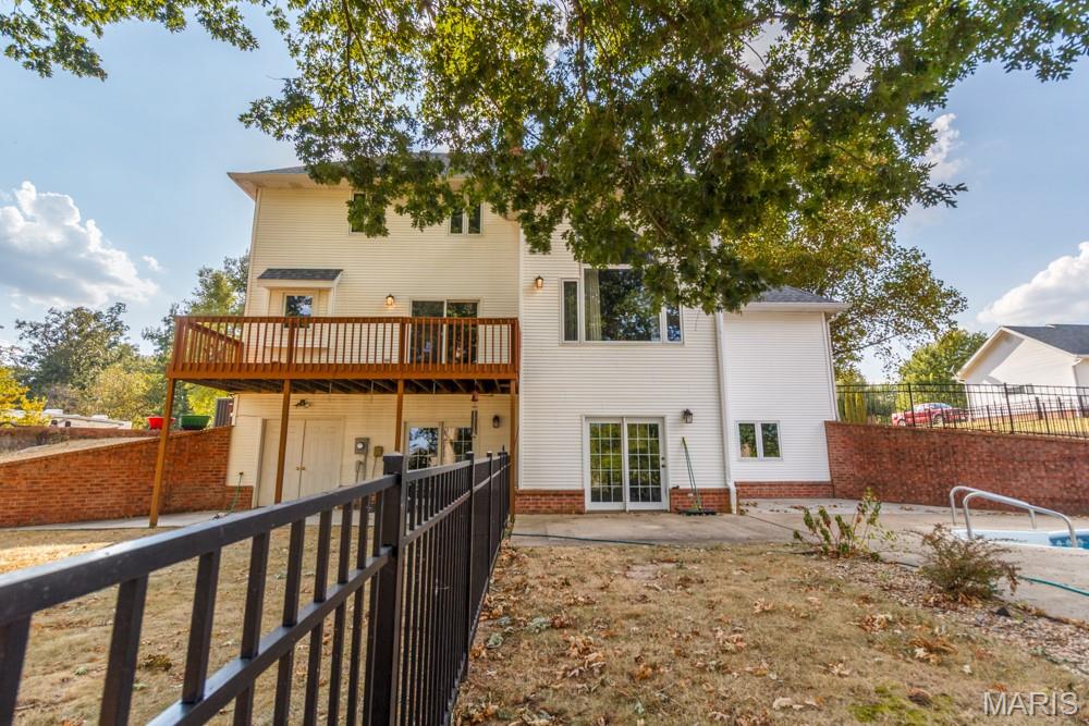 THE MEADOWS - Residential