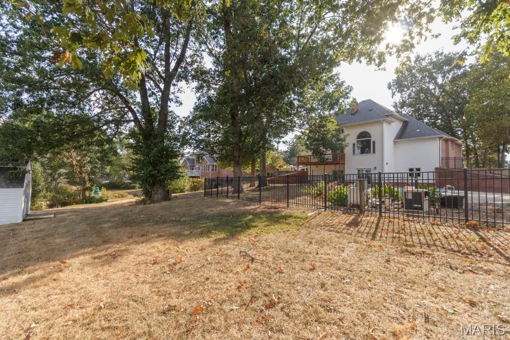 THE MEADOWS - Residential