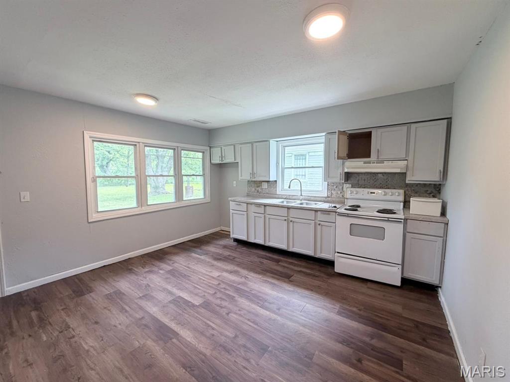 Jo-Ann Place - Residential