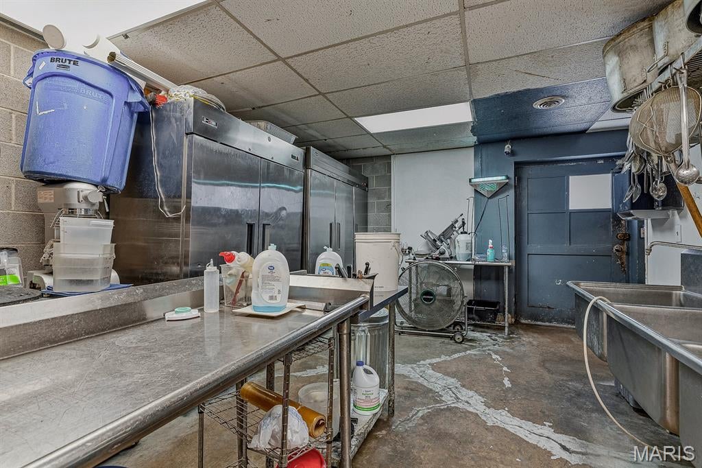 n/a - Commercial Sale