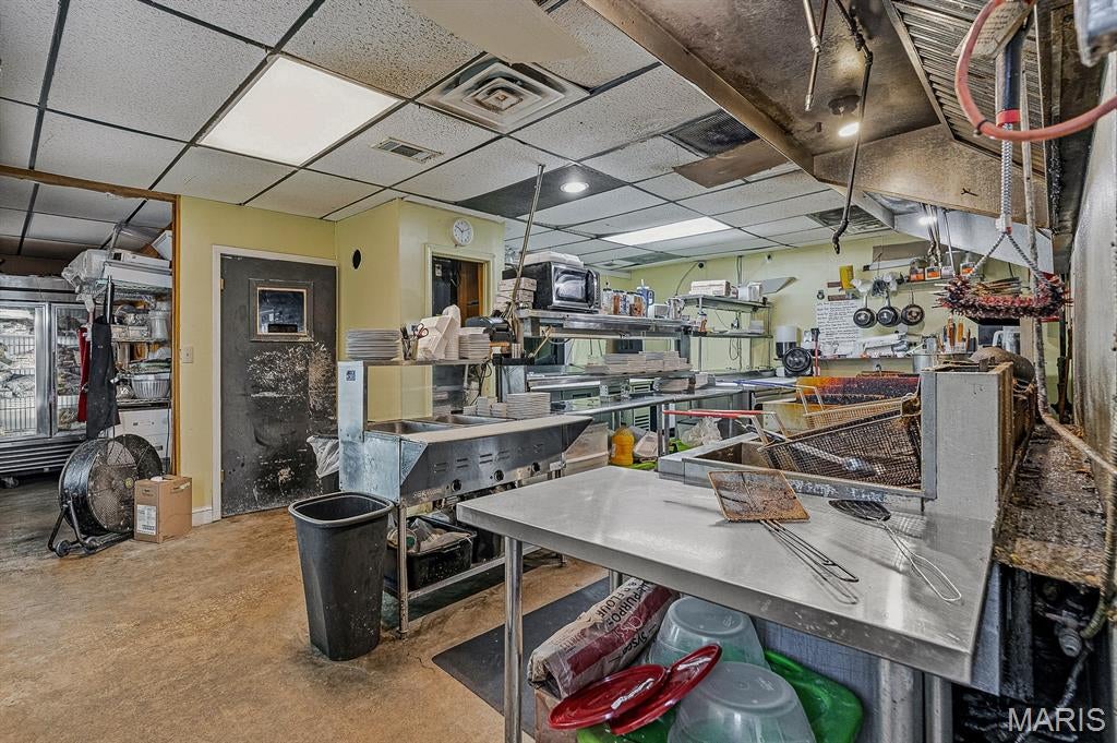 n/a - Commercial Sale