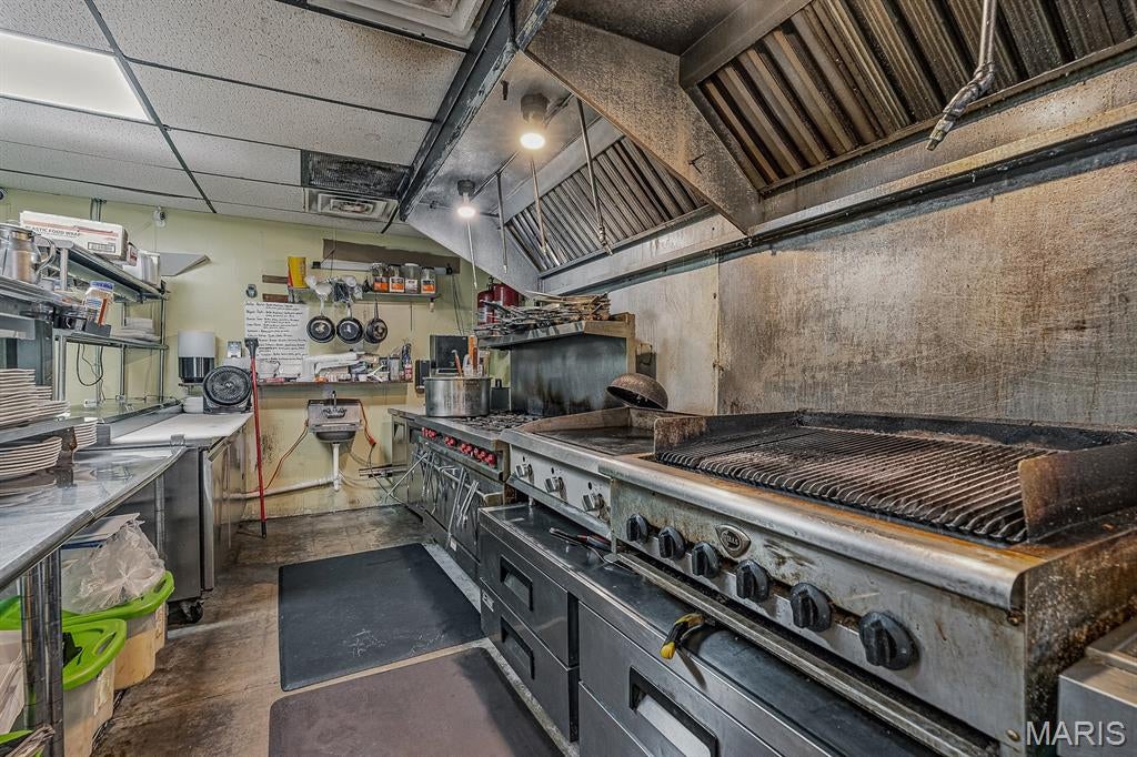 n/a - Commercial Sale