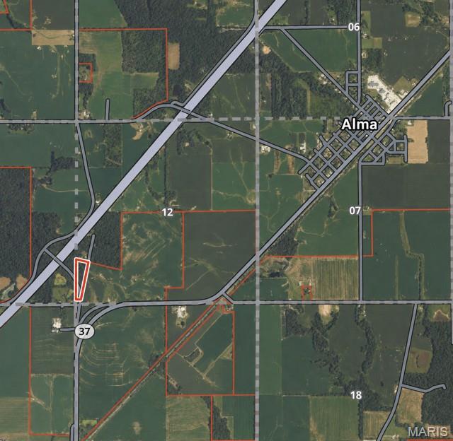 Looking for a small piece of ground to call your own?

This 5± acre tract just west of Alma could be the perfect spot to bring the camper and spend the weekend, set up your own little recreational getaway, or potentially build your next home! 

- Mostly wooded
- Great weekend/camper spot
- Potential homesite
- Just west of Alma
- Convenient to Route 37 & I-57

Small, affordable tracts like this can be hard to find!