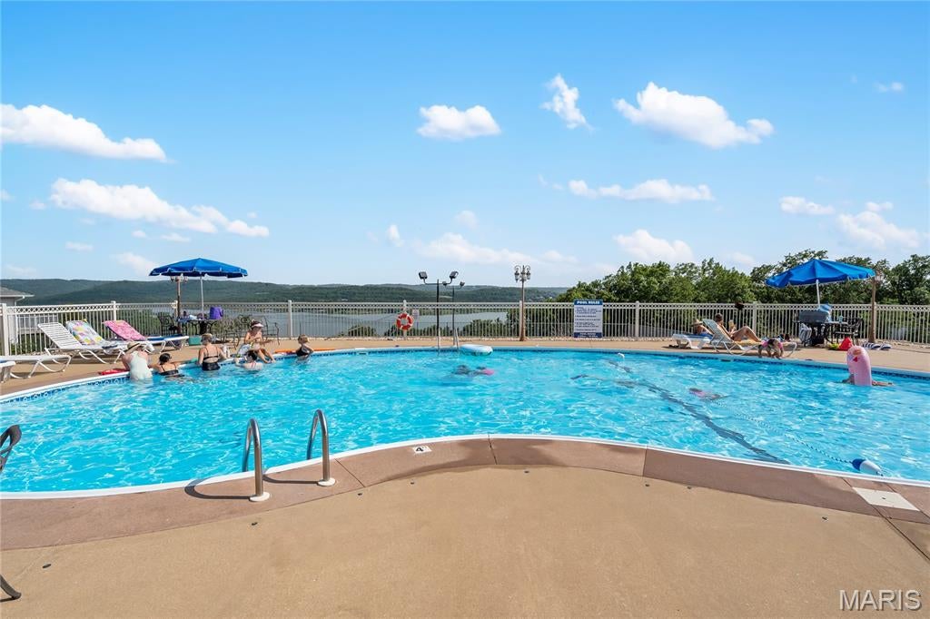 Emerald Pointe - Residential