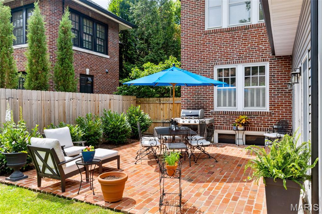 Ames Place - Residential