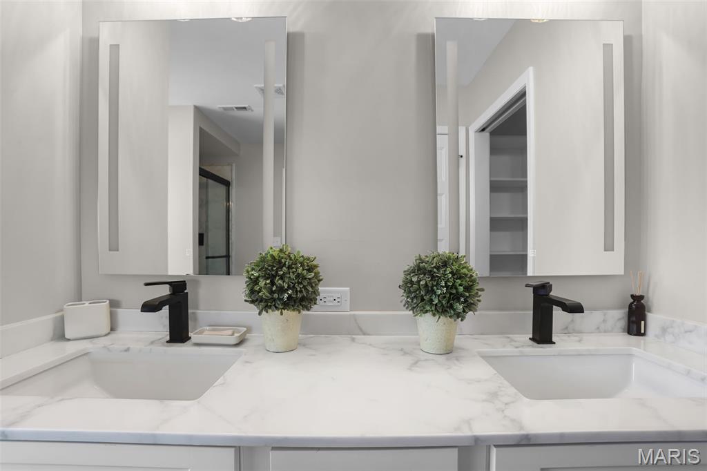 Governors Way - Residential