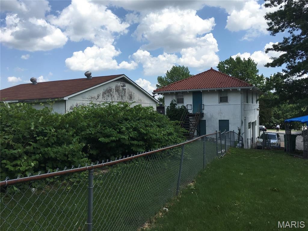 Prince Charles Park - Commercial Sale
