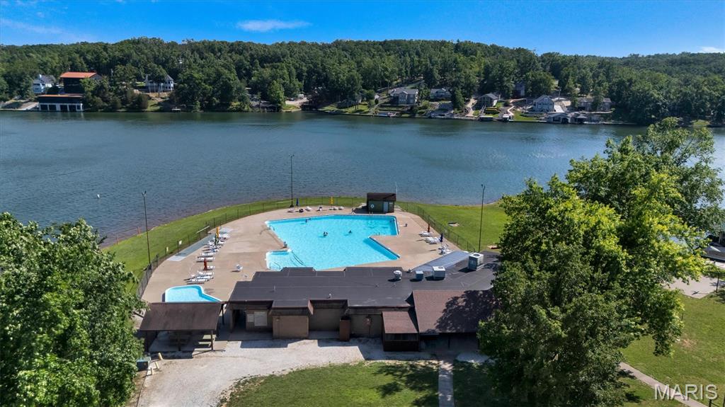 Port Perry 03 - Land