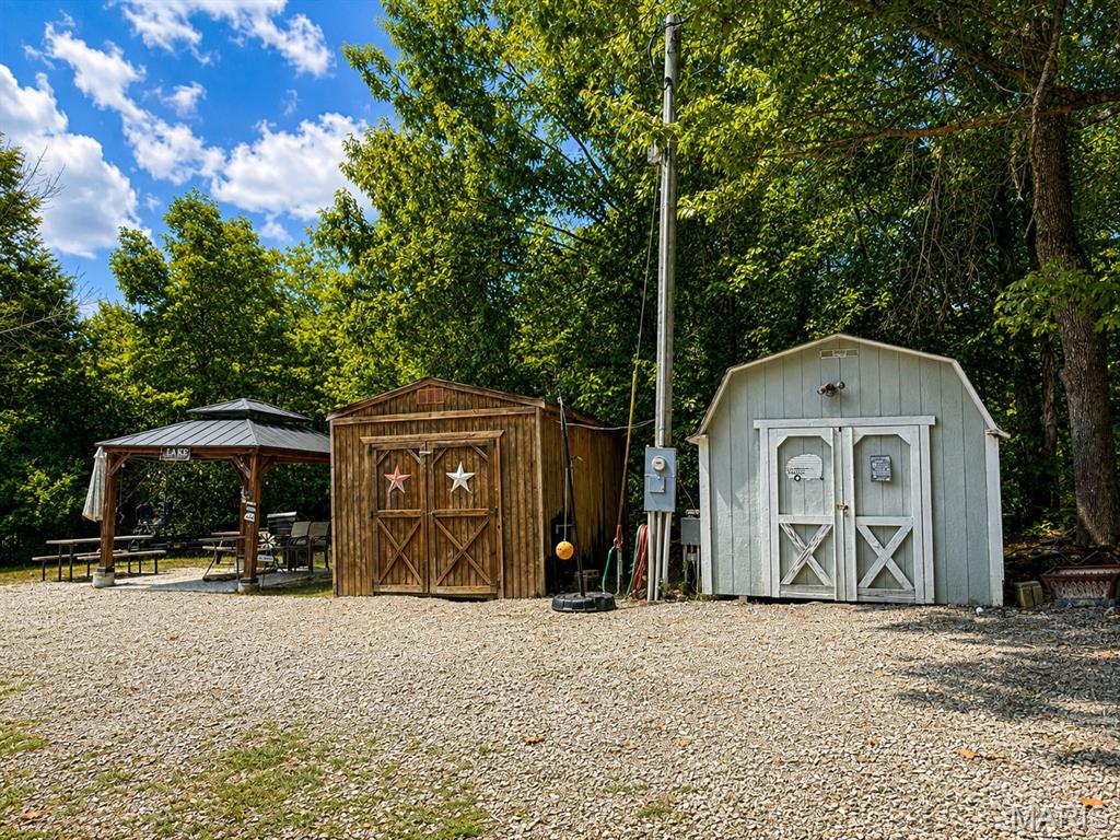Port Perry 03 - Land