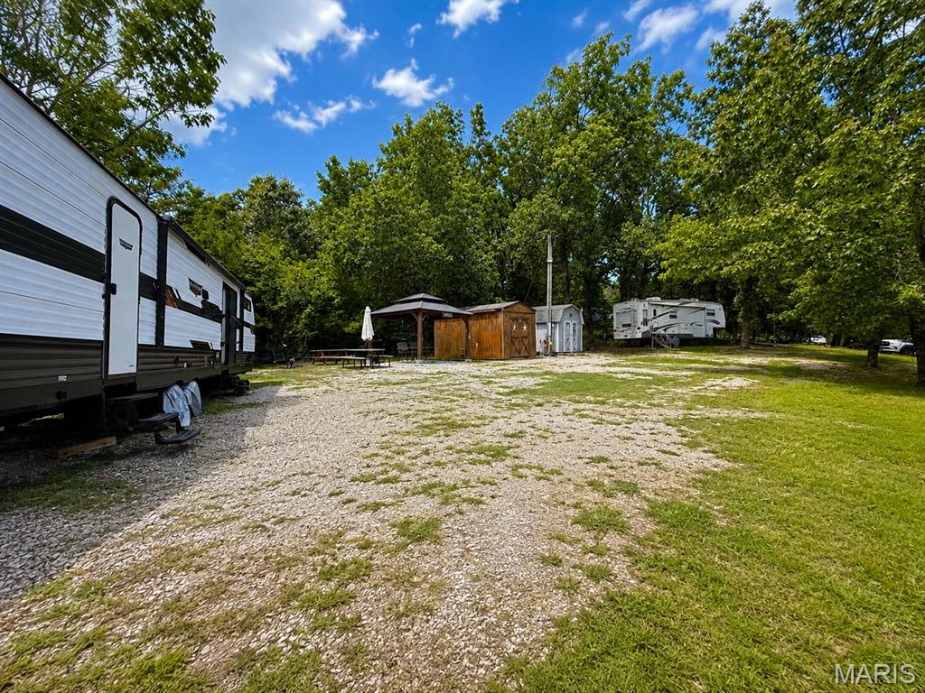 Port Perry 03 - Land