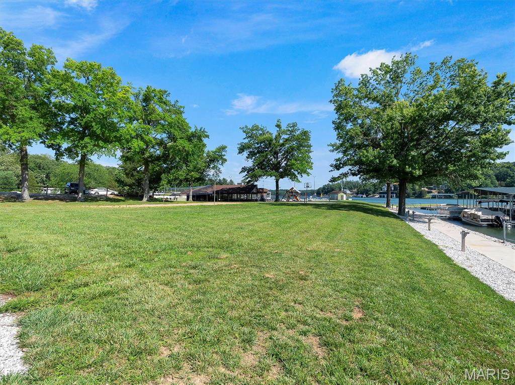 Port Perry 03 - Land