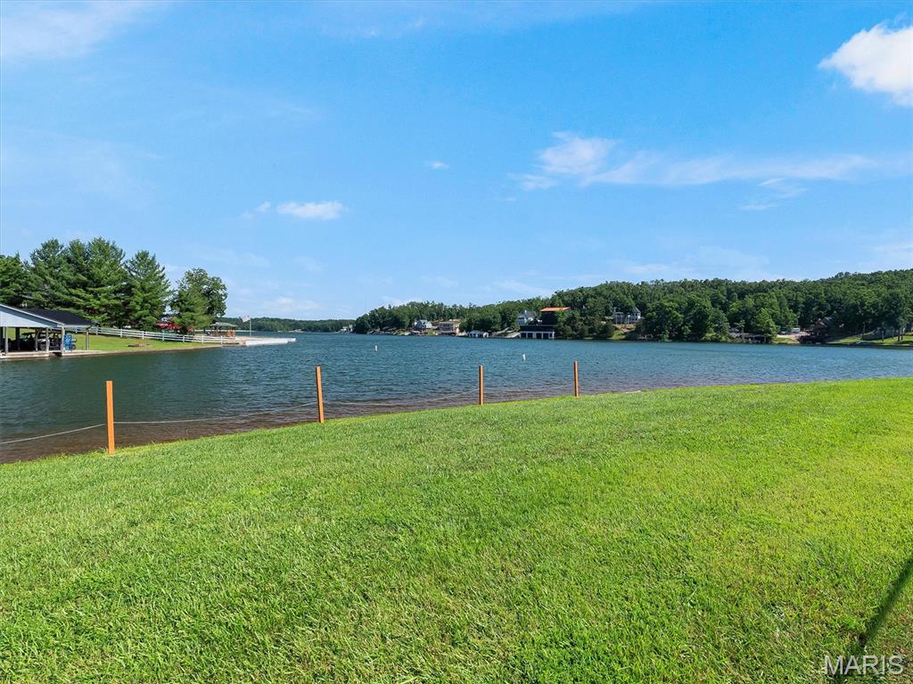 Port Perry 03 - Land