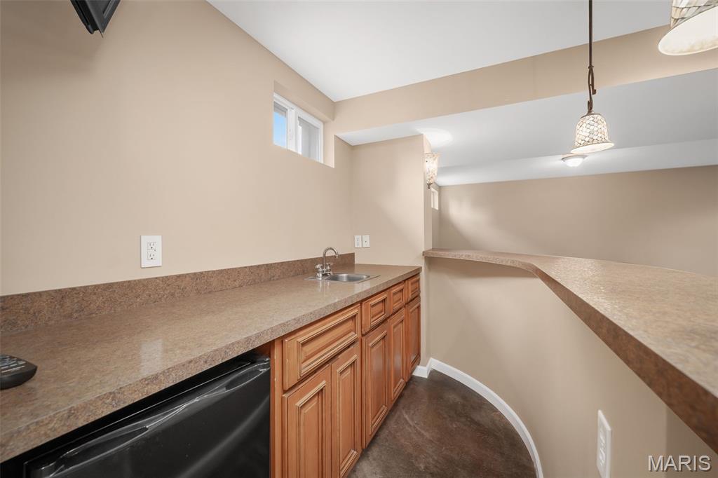 Twin Chimneys Village G - Residential