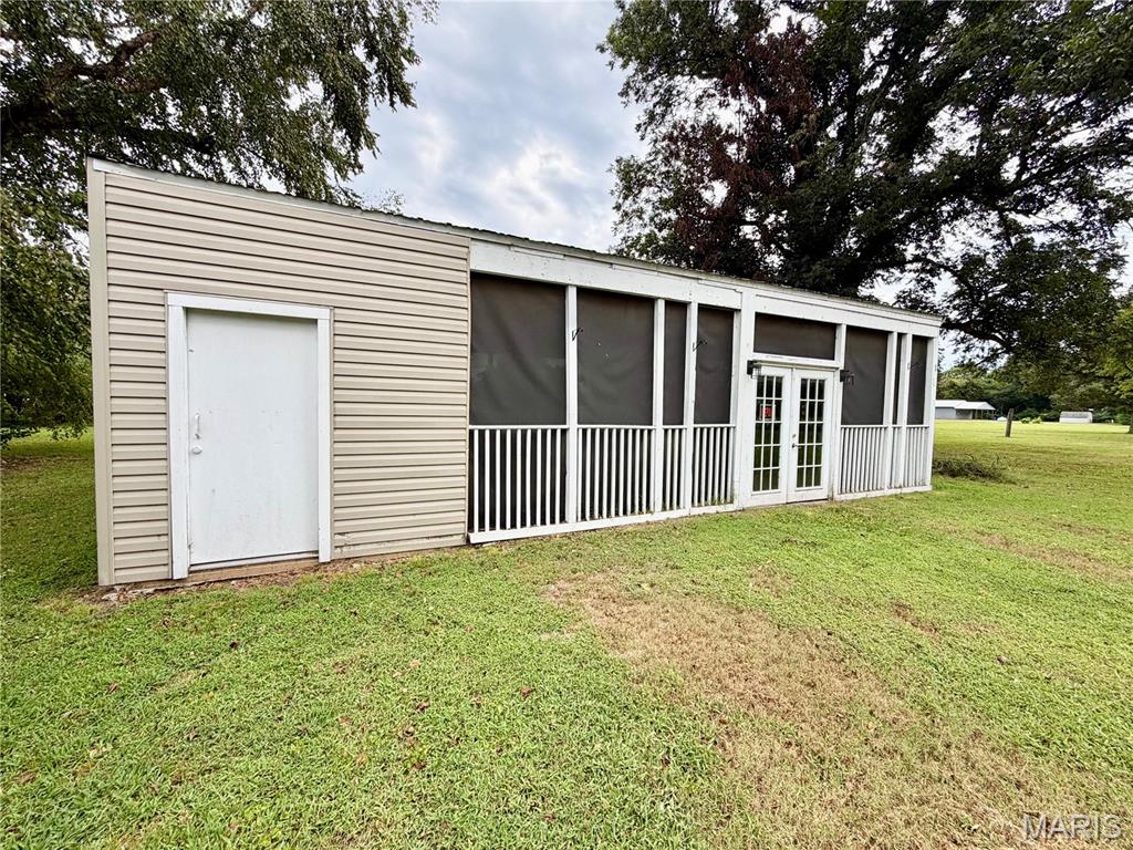 Dixie Strouts - Residential
