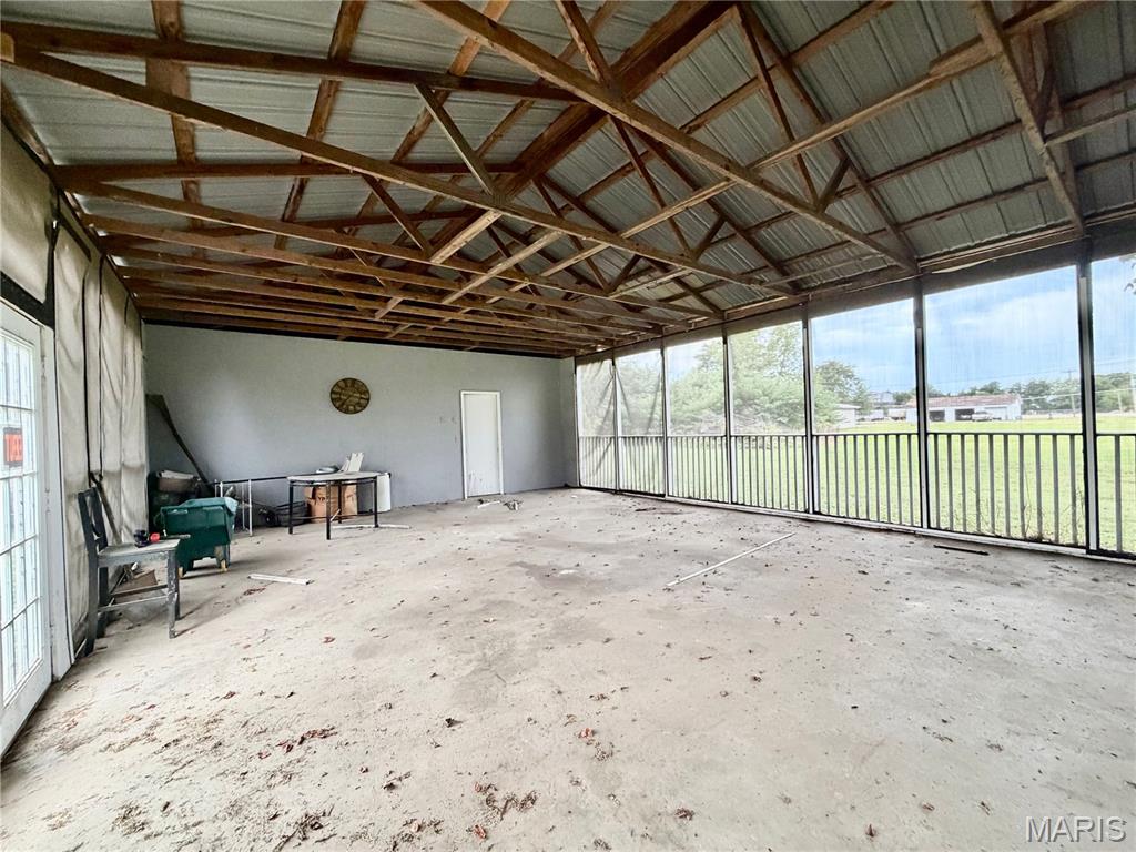 Dixie Strouts - Residential