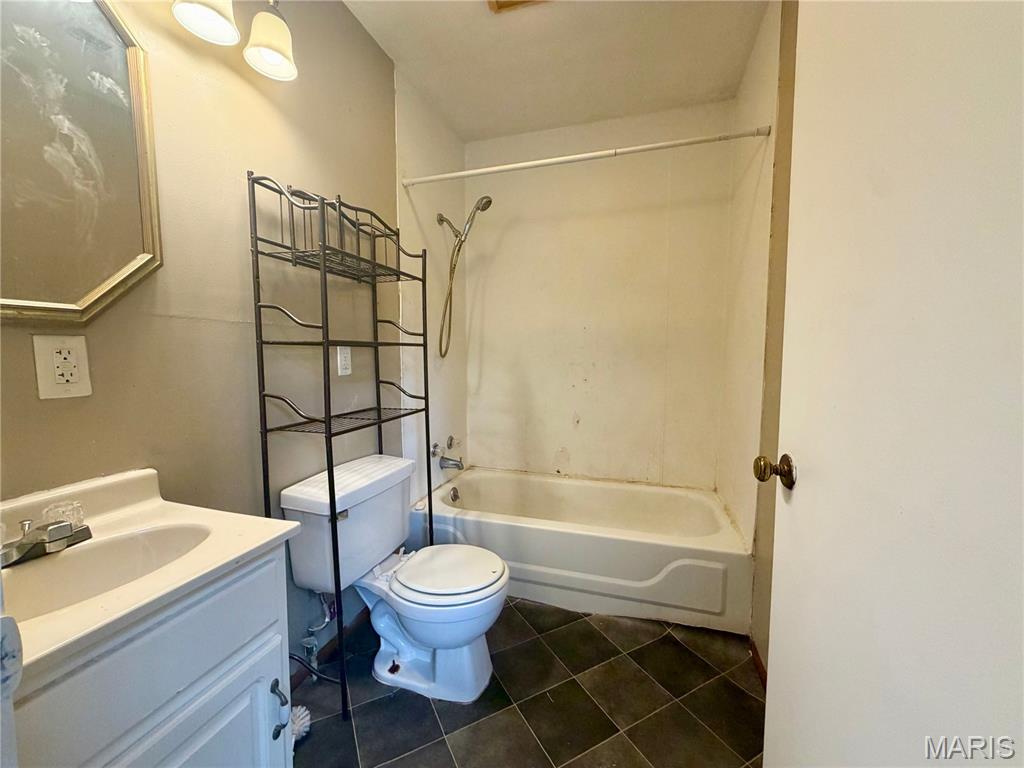 Dixie Strouts - Residential
