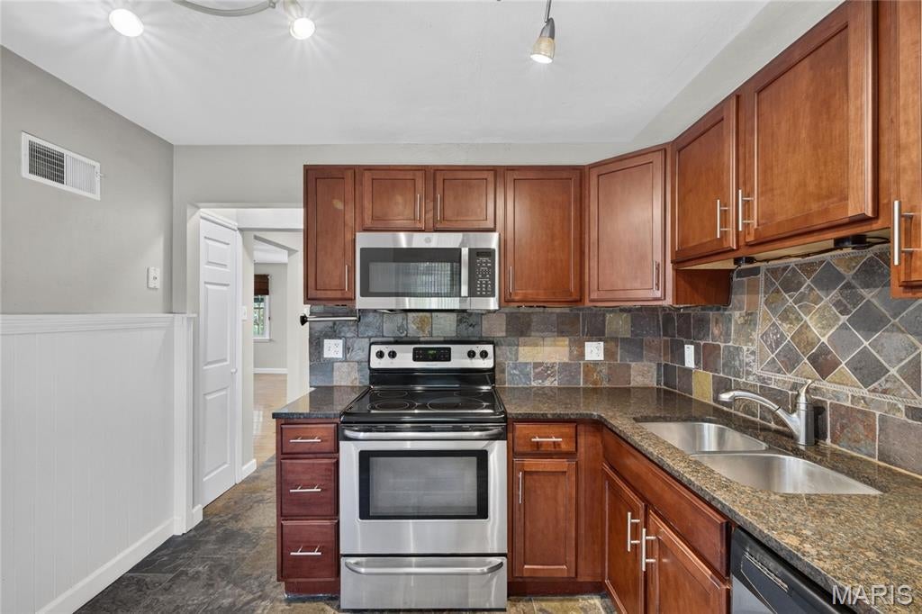 Jf McDermotts Morning Side Park - Residential