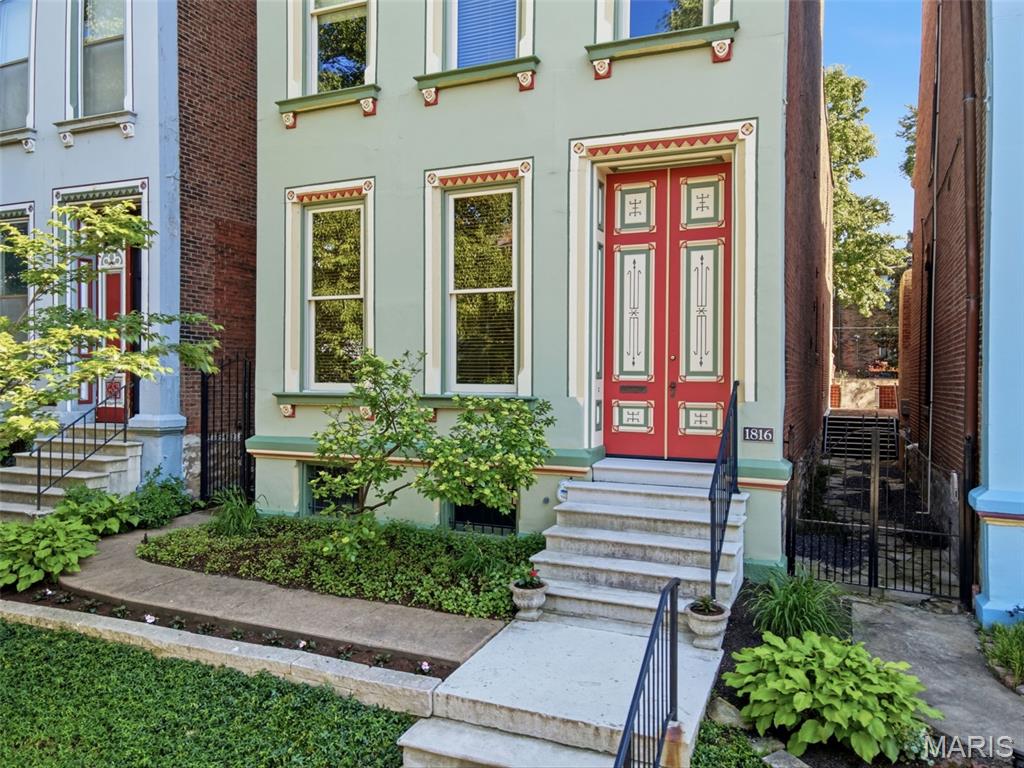 Lafayette Square - Residential