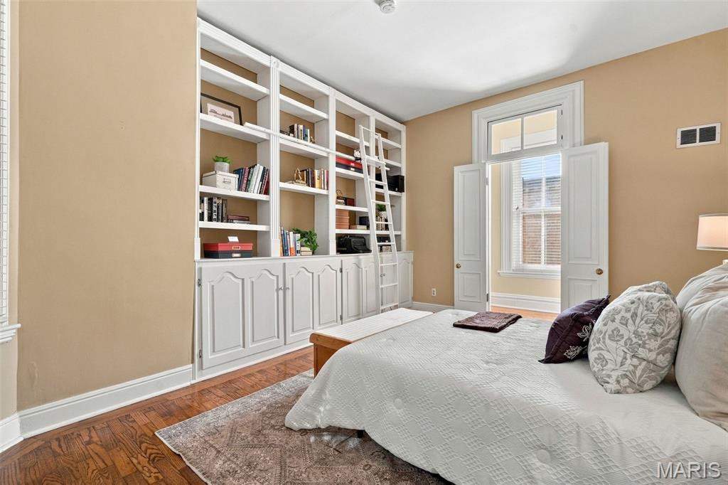 Lafayette Square - Residential