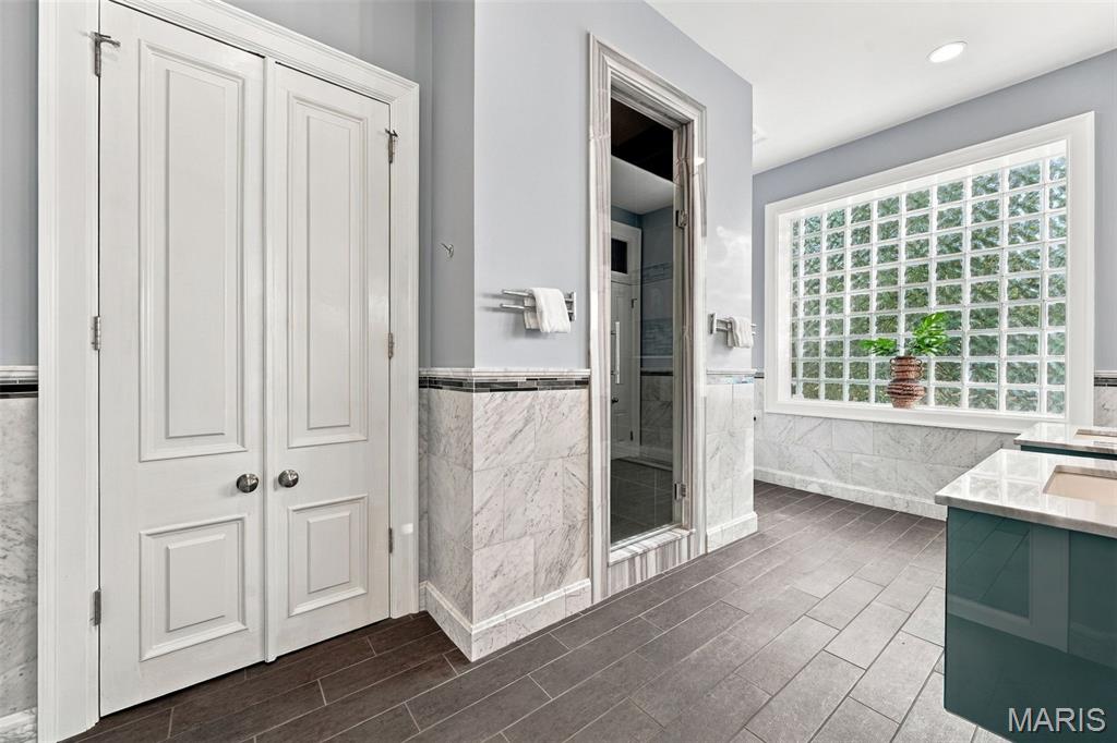Lafayette Square - Residential