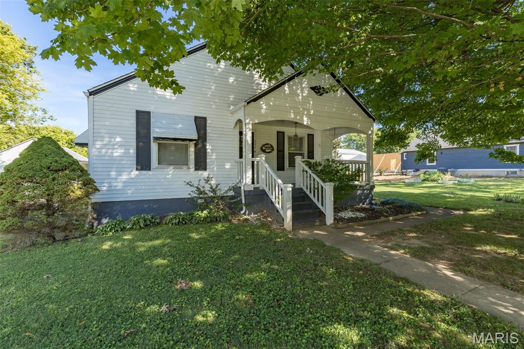 Suburban Place Lot 9 - Residential