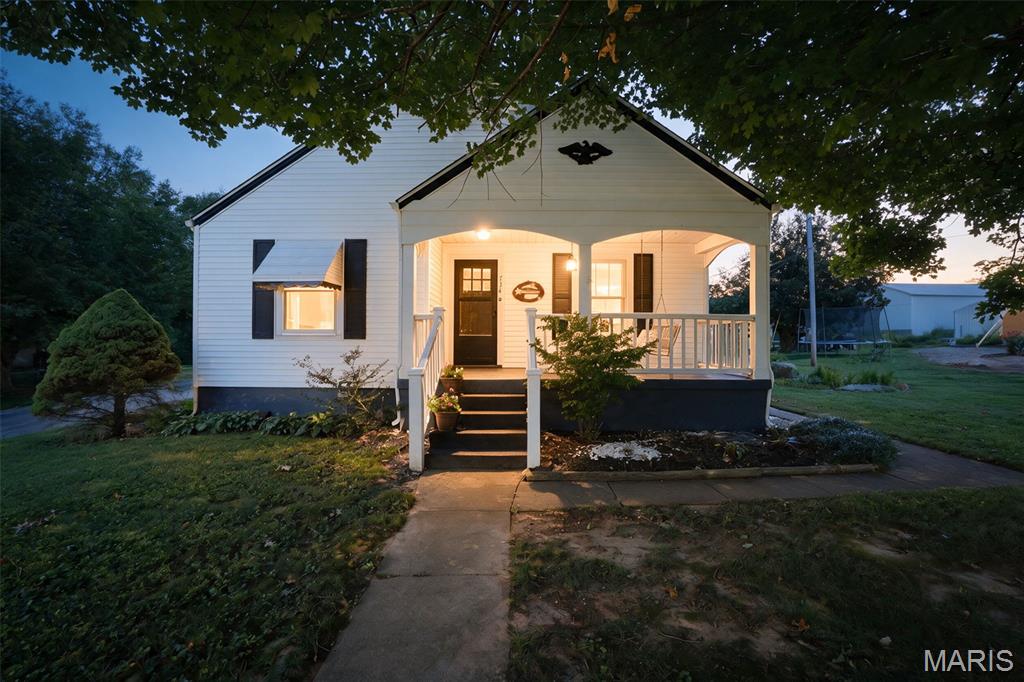 Suburban Place Lot 9 - Residential
