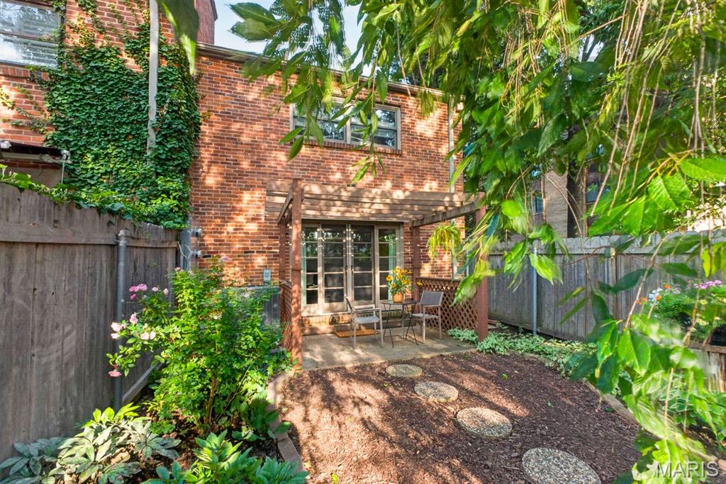 Dunleigh Twnhs Condo - Residential