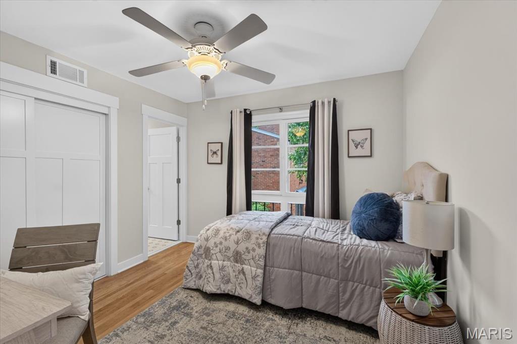 Dunleigh Twnhs Condo - Residential