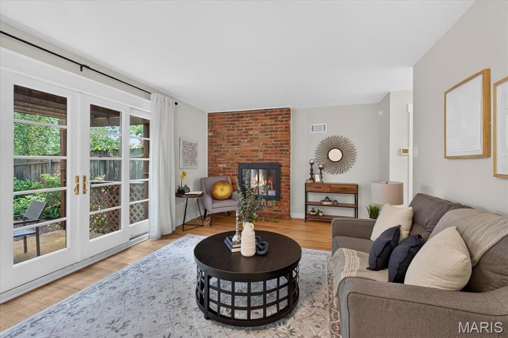 Dunleigh Twnhs Condo - Residential