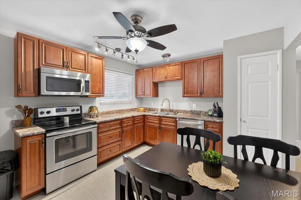 Reavis Park - Residential