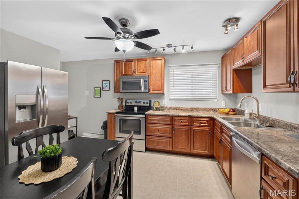Reavis Park - Residential