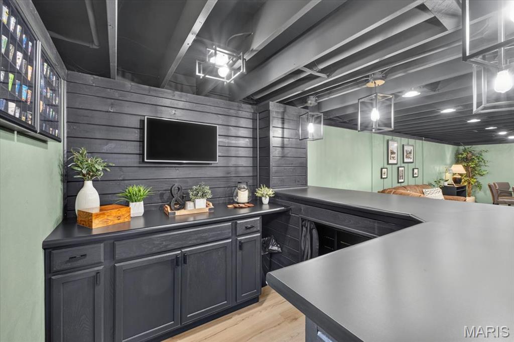 Reavis Park - Residential